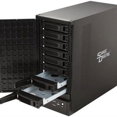 Se vende gabinete de almacenamiento tipo Tower RAID de 8 bahías, en excelente estado, funcionando al 100% - Img 119925365