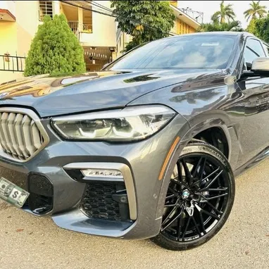 BMW X6 M50i 2022. V8 biturbo - 2/6