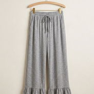 Pantalón Corto Gris de Algodón con Volante Abajo • Súper Fresco • Talla S • 25usd - Img 56148615