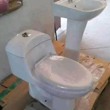Tasa de baño y cabinas - Img 121904817