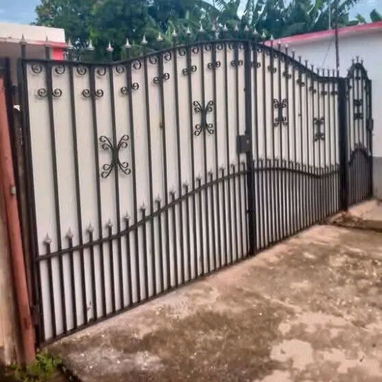 Sé realizan trabajos de herrería siempre buscando la seguridad y protección de su hogar y contamos con pintura, transpor - 4/10