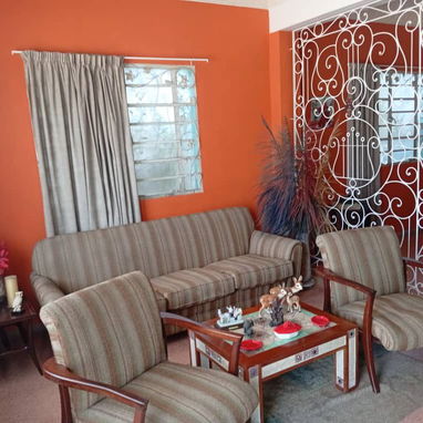 🏡 *VENTA DE CASA EN ARROYO NARANJO – SEVILLANO*  📌 Ampliación del Sevillano. - 5/10