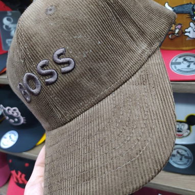 Gorras. Tienda en el Vedado o mensajería disponible - 4/10
