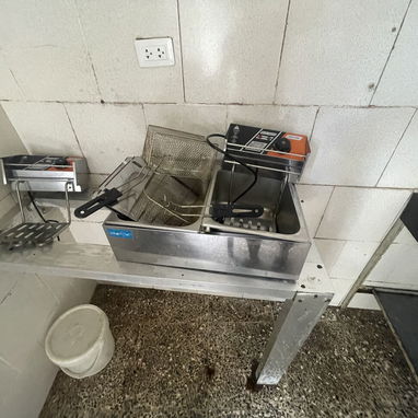 Vendo nevera 24 pies de uso en prefecto estado Nevera Exibidora - Img 126625017