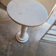 Se vende mesita de marmol - Img 57309993
