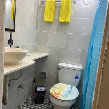 🏡 SE VENDE APARTAMENTO, primer piso,en excelente zona de PLAYA. Almendares - Img 120894254