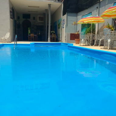 Alquiler de casa con piscina en Miramar, Playa. Renta de casa con piscina en Playa para grupos grandes - 7/9