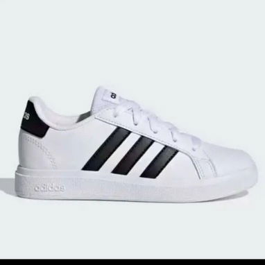 Tenis y chancletas Adidas originales en venta!! - Img 118157913