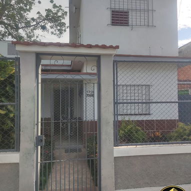 🏡✨ SE VENDE HERMOSA CASA DE DOS NIVELES EN LA LISA ✨🏡 Totalmente amueblada ,llegar y VIVIR - Img 124595935