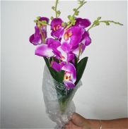 Ramos de flores artificiales - Img 45730375