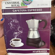 Cafetera eléctricas de 3 tazas - Img 51559638