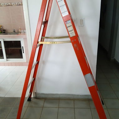 Vendo escalera nueva - Img 126620849