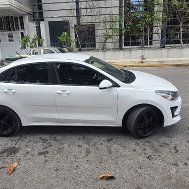 Agencia Mundo Taxi🌞🌸🚕 Renta de autos con y sin chofer - Img 109920968
