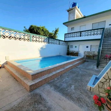 🏠 Renta de Casa Con Billar y Piscina En Guanabo. Capacidad para 8 personas - Img 116171976