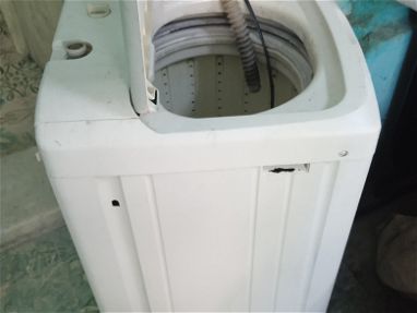 Vendo lavadora vince automatica ,tiene el boton roto ,motor todo funciona bien - Img 67730796