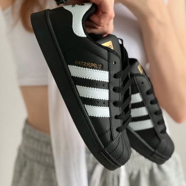 #35 y 35 y medio Adidas Superstar originales hermosos que nunca pasan de moda sirven lo mismo para chica que chico de cu - Img 125993661