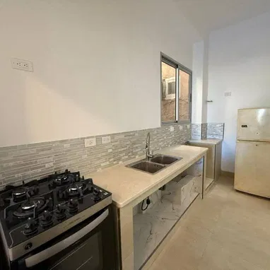 Venta de casa en el Vedado - Img 122292791