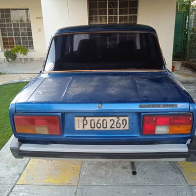 Vendo Lada 2105, motor 01. Mecánica bien, carrocería regular Precio: $6000 Llamar o escribir por whatsap 52419042 - Img 126329652