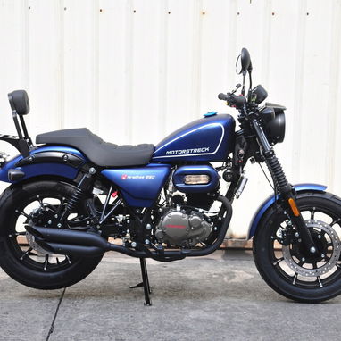 Moto - 7/10