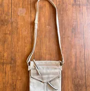Cartera pequeña - Img 49946335