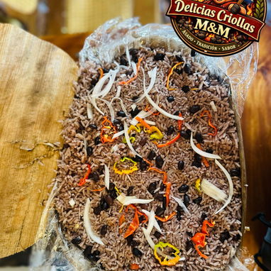 Comida Criolla (cerdo asado) delicias criollas M&M - 4/6