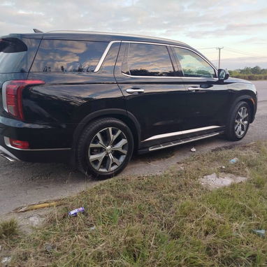 Vendo o negocio Hyundai Palisade 20 21 el básico, pero este tiene los asientos en piel - Img 110745109