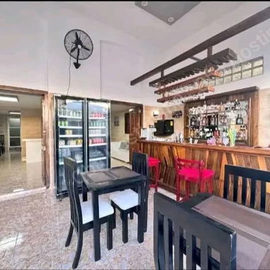 RENTA hostal de 8 habitaciones independientes en el  corazón del VEDADO capitalino, con Qba Hostin 360 - 8/10
