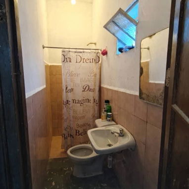 *$27.000usd SIN AJUSTE. En venta Casa ubicada en D'Beche, Guanabacoa. Cerca de la estación de taxis. - Img 123042768