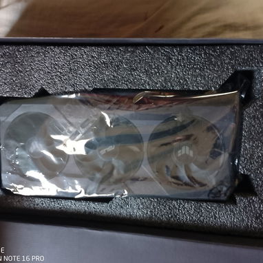 Vendo una 3060 de 12gb TUF rgb de uso con sus cajas y accesorios en 220 usd soy de playa, escribir al 56578961 - Img 124877056