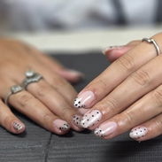 Manicura y pedicura - Img 56655134