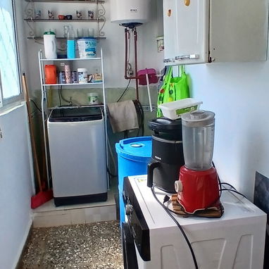 Casa en la Lisa Arroyo Arena, 2do piso con casi todo dentro - 9/10