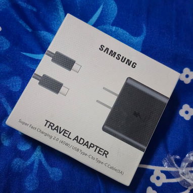 Cargador Samsung de 45W con tecnología de carga superrápida 2.0. - Img 115402943