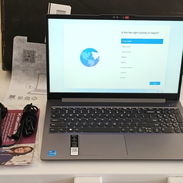 LAPTOP LENOVO IDEAPAD SLIM 3 15IAN8 de 13th GENERACIÓN - Img 56236468