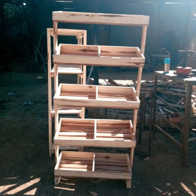 Estantes de madera - Img 124314503
