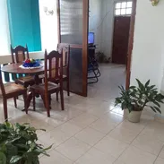 Se vende casa de dos pisos en Diez de Octubre - Img 56687585
