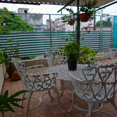 RENTO LINDO APTO INDEP.DE UNA HAB. EN EL CORAZON DEL VEDADO -tel. 53864035 - Img 96698117