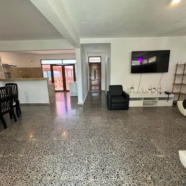Casa de alquiler en Guanabo - 10/10