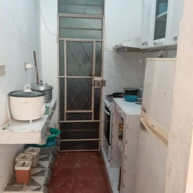 Se vende propiedad en  Santo Suárez  *Interior* - 4/10