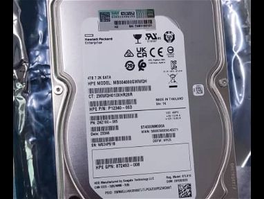 Disco duro de 4tb HP certificado profesional new solo tiene una 1h 34min de uso que fue para testearlo $100 usd. Interes - Img main-image