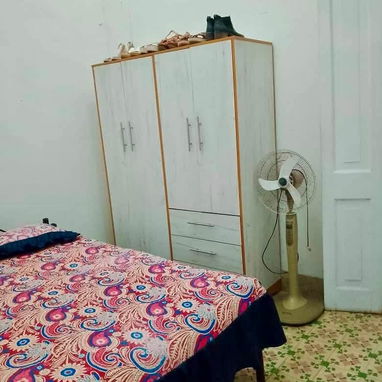 TRES EN UNO EN CALLE MONTE! VIVE, ALQUILA O EMPRENDE EN LA HABANA VIEJA !!! - 2/6