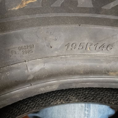 Vendo gomas de carro 195R14C - 2/2