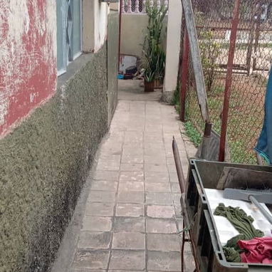 Vendo casa de 2 cuartos con frente a calle y placa libre. Boyeros. La Habana. - 10/10