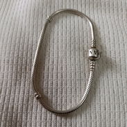 Ganga vendo Pandora original nada de copia cifrada Ale S925 en perfecto estado muy poco uso - Img 57514366