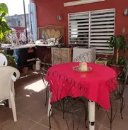 *REBAJADO A $24 000. En venta apartamento (2do y último piso), con Negocio de Renta para extranjeros en la Habana Vieja - Img 49269526