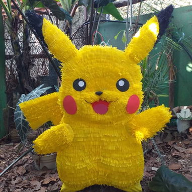 Piñatas y más decoraciones para cumpleaños - Img 121765756
