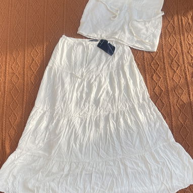 Ropa nueva blanca de hilo - Img 124577811