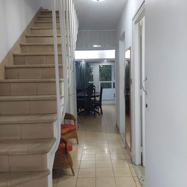 Renta lineal de Apartamento Duplex, Listo para Vivir en el Vedado 21 y 14 - Img 119612750