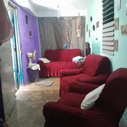 Vendo Son dos casas en una sola propiedad con salida intependientes , lo dejo todo menos el equipo y dos televisores - Img 54815901