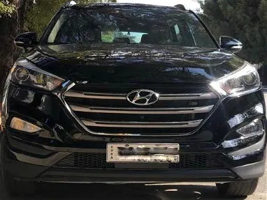 Se está vendiendo por 65 mil USD un atractivo auto Hyundai Tucson. Papeles en regla - Img main-image