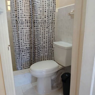 Venta de casa bi planta en bajos de 3 cuartos en playa 70000 usd - Img 122075533